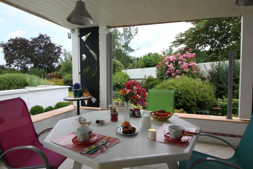 Jardin De Marceau Bed and Breakfast Blasimon Eksteriør billede